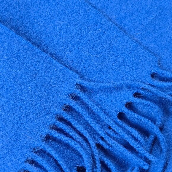 NWOT Christian Berg Wool Cashmere Fringe Scarf Royal Blue - Picture 8 of 13